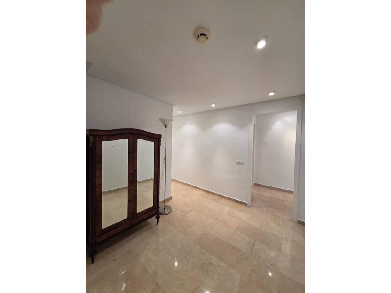 3 slaapkamer Flat te huur in San Vicente / Sant Vicent del Raspeig met garage - € 1.200 (Ref: 9578453)