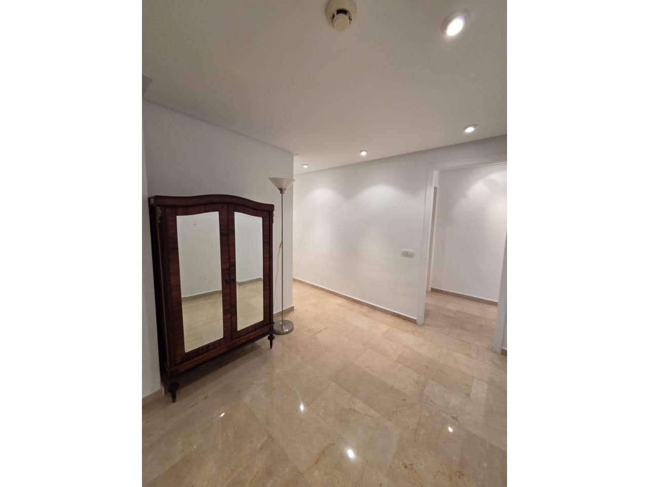 3 slaapkamer Flat te huur in San Vicente / Sant Vicent del Raspeig met garage - € 1.200 (Ref: 9578453)