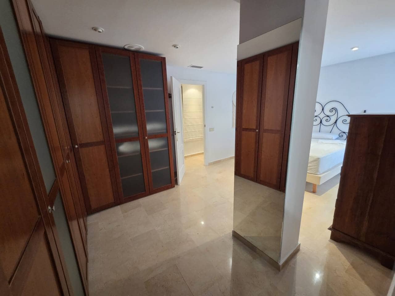 3 slaapkamer Flat te huur in San Vicente / Sant Vicent del Raspeig met garage - € 1.200 (Ref: 9578453)