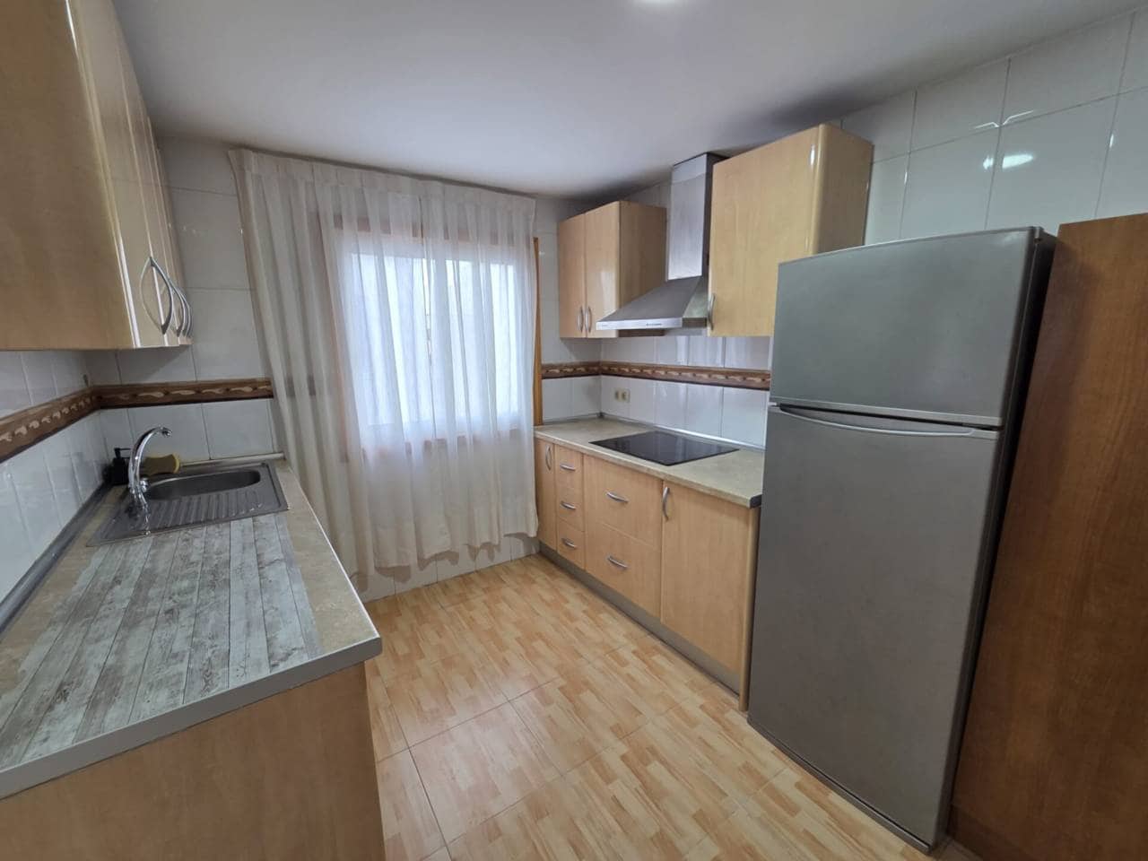 2 camera da letto Appartamento da affittare in Alicante citta - 850 € (Rif: 9578454)
