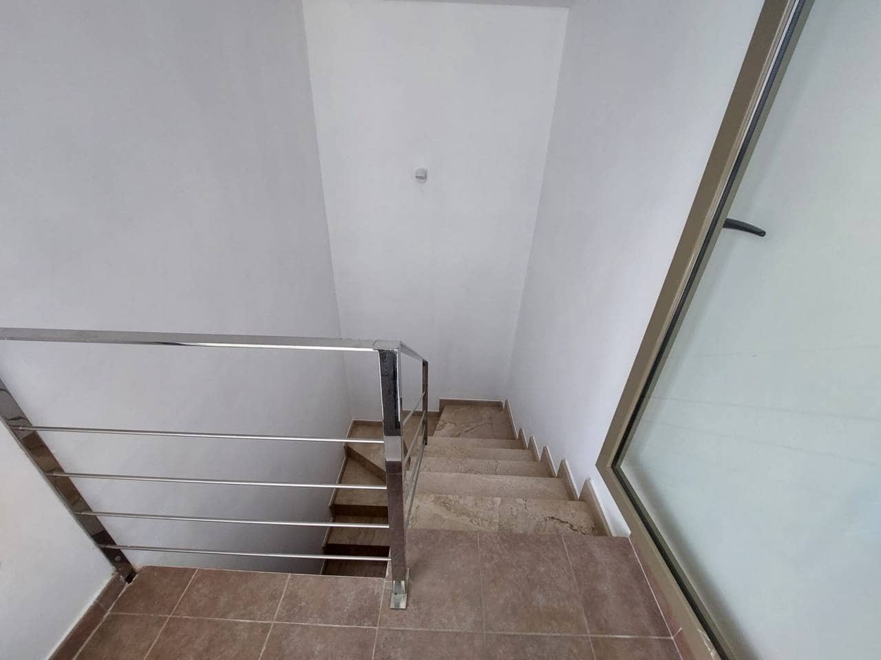 5 bedroom Bungalow for rent in Alicante / Alacant city with pool garage - € 2,500 (Ref: 9594508)