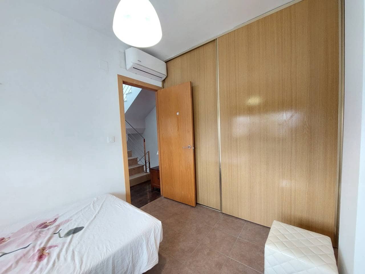 5 bedroom Bungalow for rent in Alicante / Alacant city with pool garage - € 2,500 (Ref: 9594508)