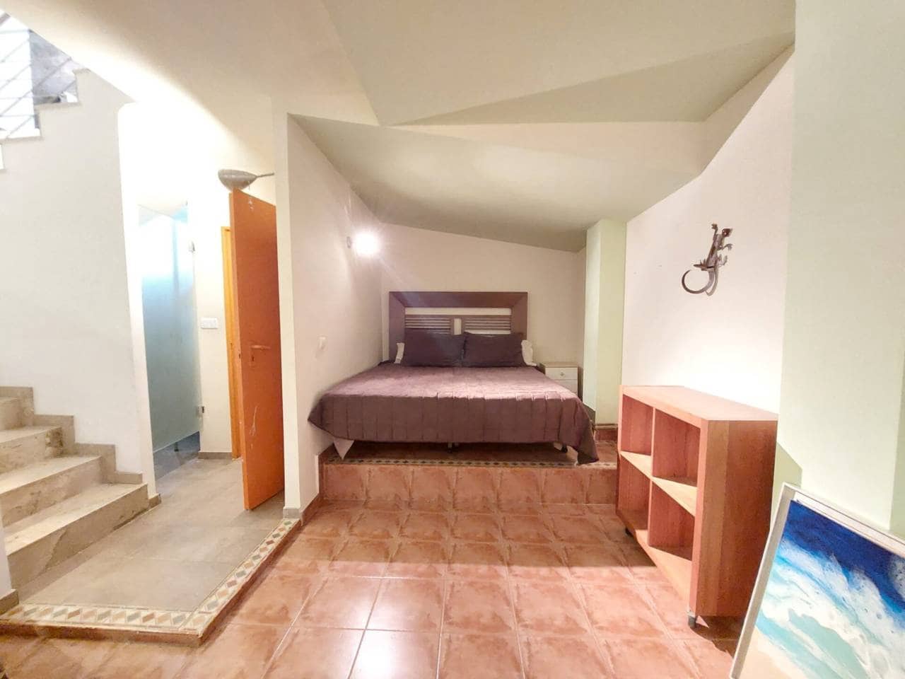 5 bedroom Bungalow for rent in Alicante / Alacant city with pool garage - € 2,500 (Ref: 9594508)