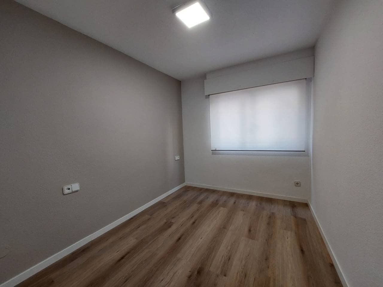 4 bedroom Flat for rent in Alicante / Alacant city - € 1,500 (Ref: 9688464)