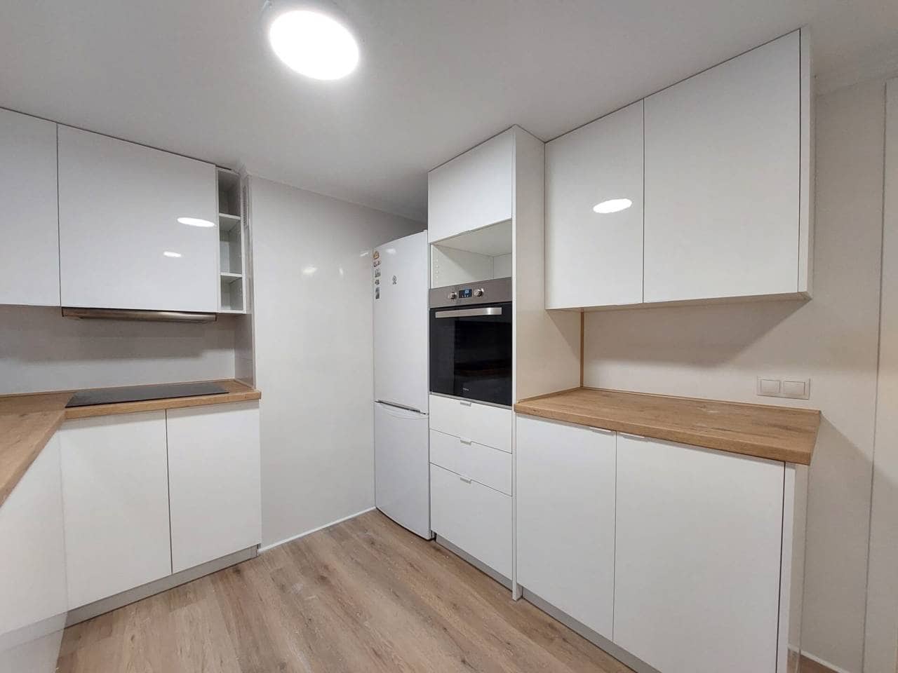 4 bedroom Flat for rent in Alicante / Alacant city - € 1,500 (Ref: 9688464)