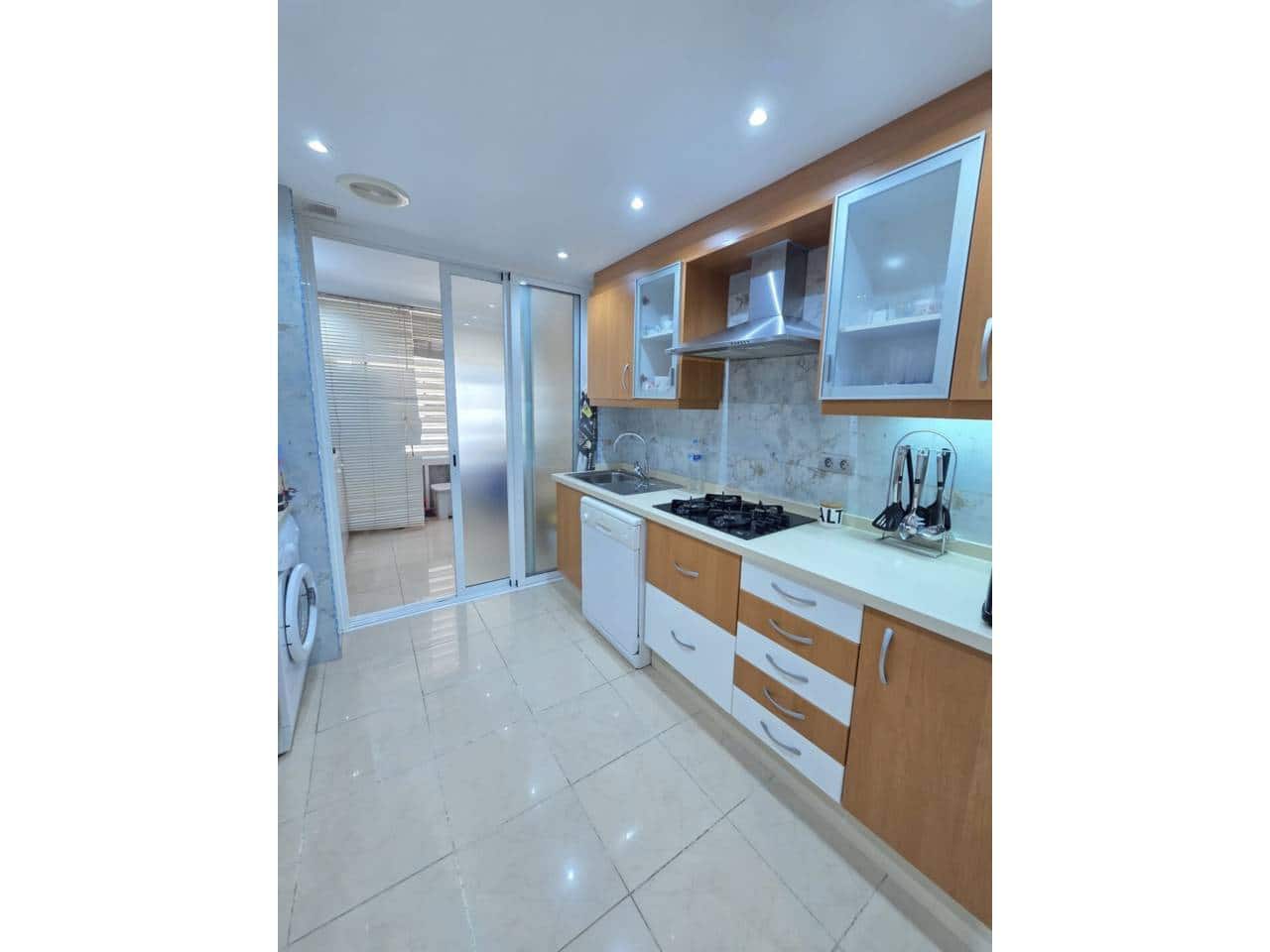 4 sypialnia Mieszkanie do wynajęcia w Miasto Alicante / Alacant z basenem garażem - 2 300 € (Ref: 9720695)