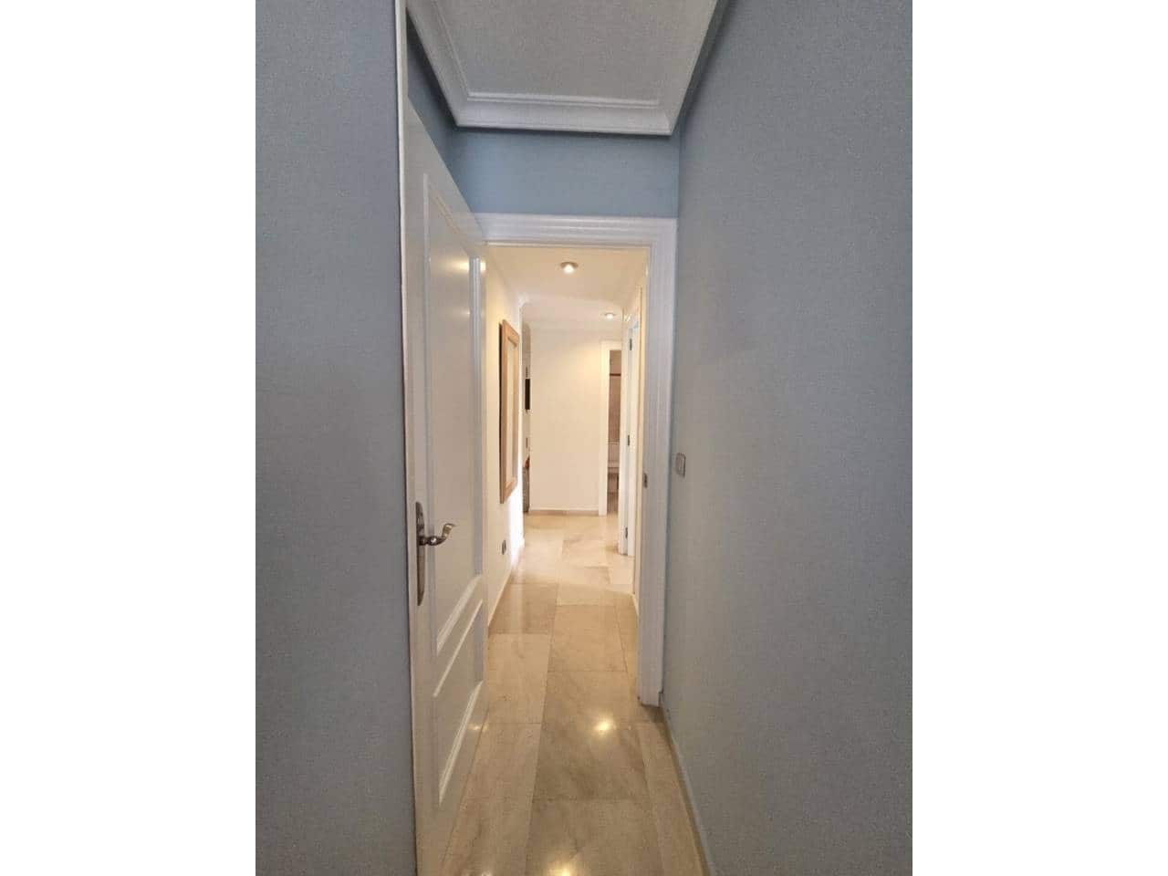 4 sypialnia Mieszkanie do wynajęcia w Miasto Alicante / Alacant z basenem garażem - 2 300 € (Ref: 9720695)