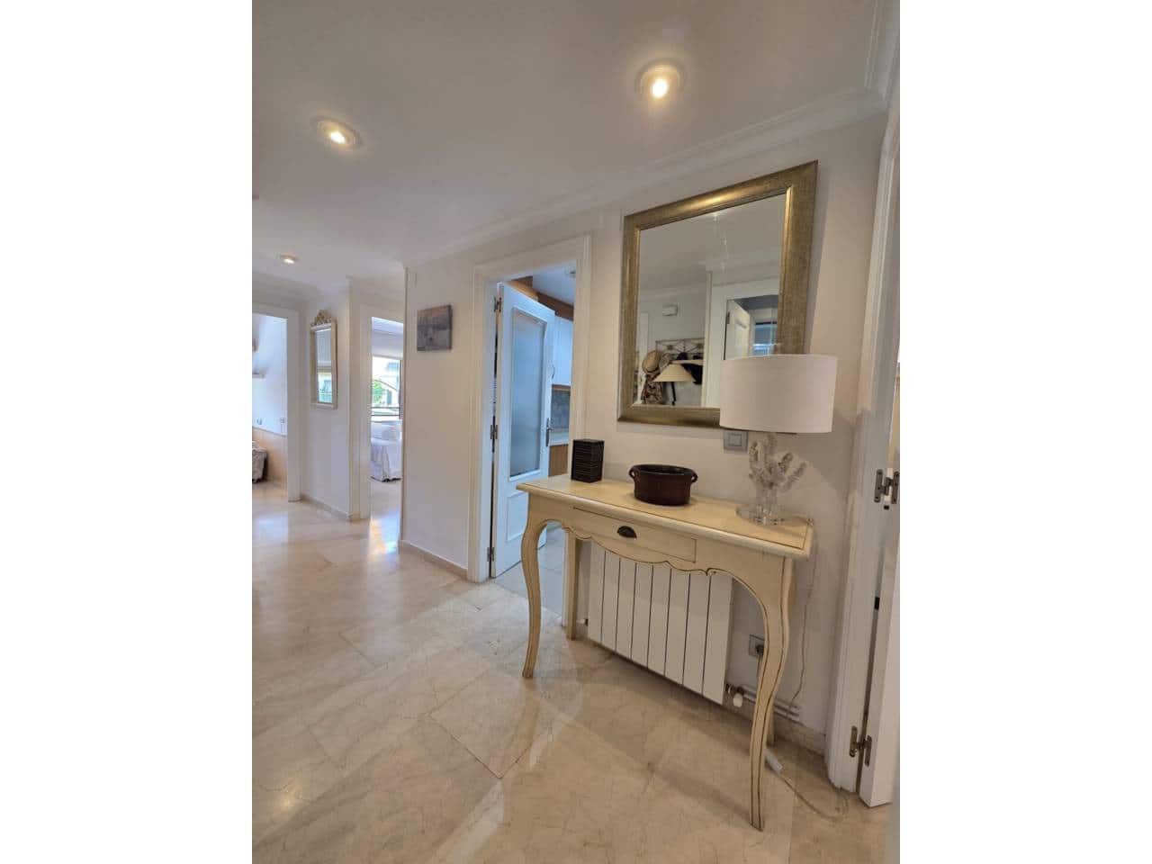 4 sypialnia Mieszkanie do wynajęcia w Miasto Alicante / Alacant z basenem garażem - 2 300 € (Ref: 9720695)