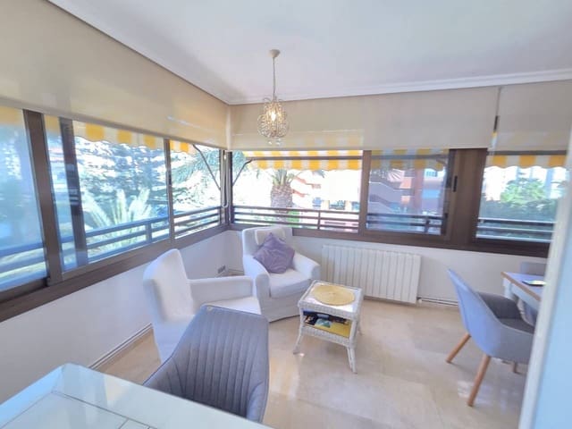 4 soverom Leilighet til leie i Alicante by med svømmebasseng garasje - € 2 300 (Ref: 9720695)