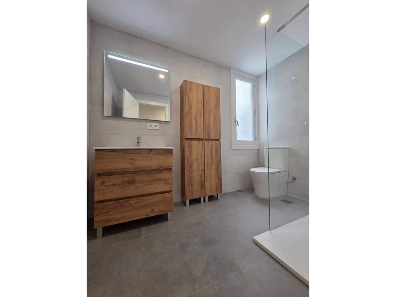 4 sypialnia Mieszkanie do wynajęcia w Miasto Alicante / Alacant - 1 600 € (Ref: 9720998)