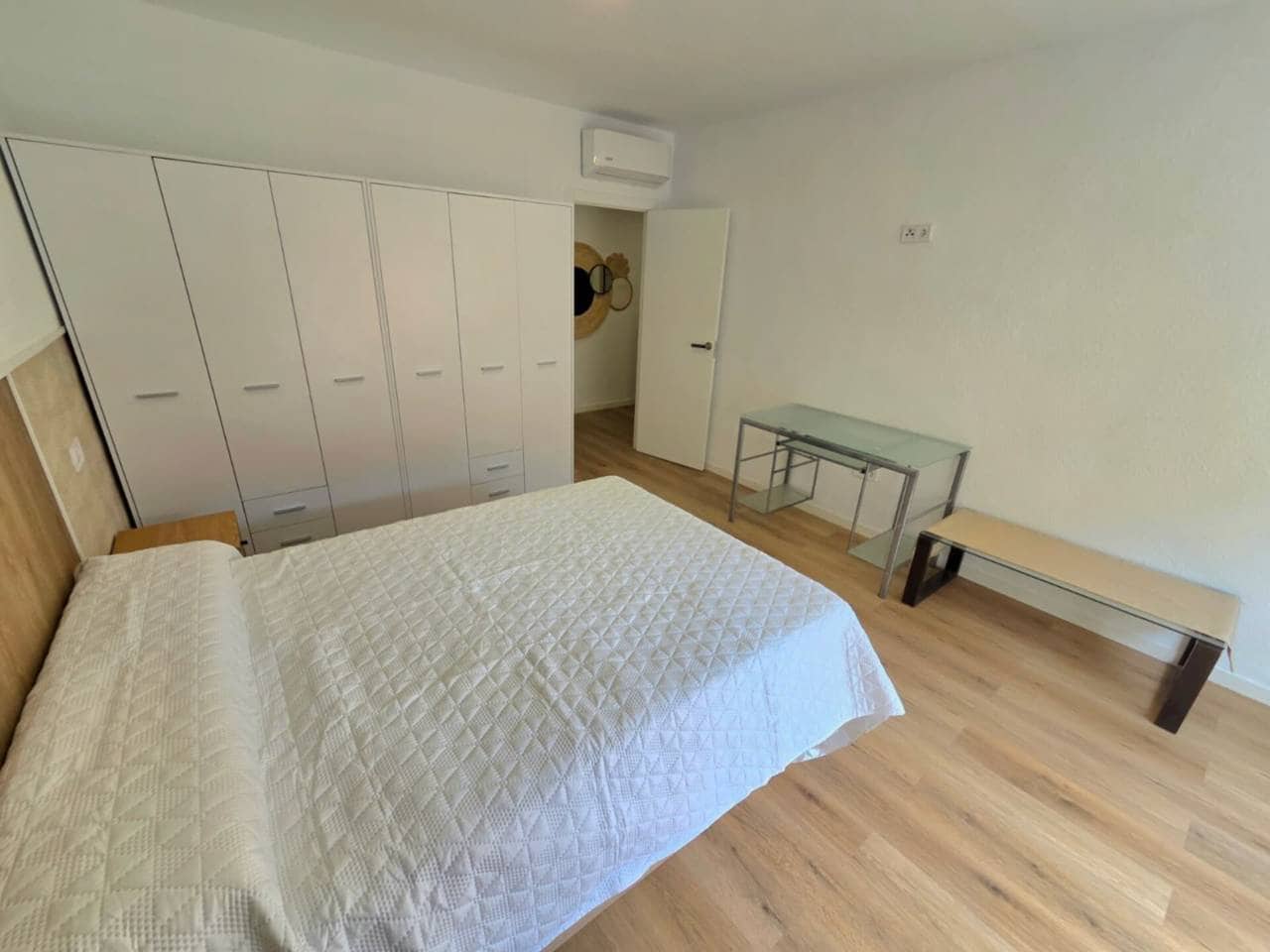 4 sypialnia Mieszkanie do wynajęcia w Miasto Alicante / Alacant - 1 600 € (Ref: 9720998)