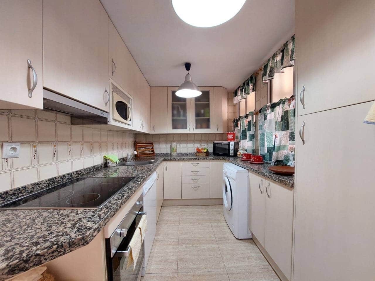 3 bedroom Flat for rent in Alicante / Alacant city with pool garage - € 1,300 (Ref: 9730807)