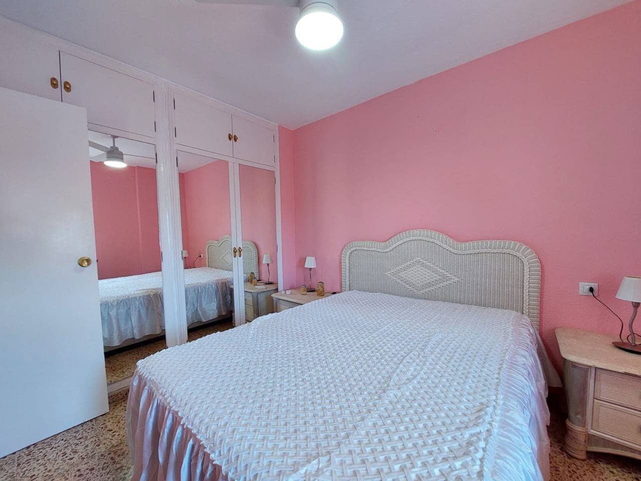 3 bedroom Flat for rent in Alicante / Alacant city with pool garage - € 1,300 (Ref: 9730807)