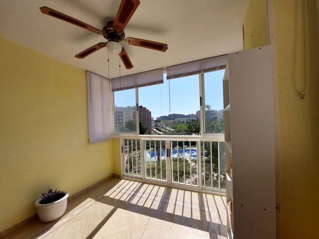 3 bedroom Flat for rent in Alicante / Alacant city with pool garage - € 1,300 (Ref: 9730807)
