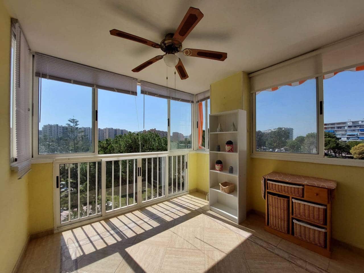 3 bedroom Flat for rent in Alicante / Alacant city with pool garage - € 1,300 (Ref: 9730807)