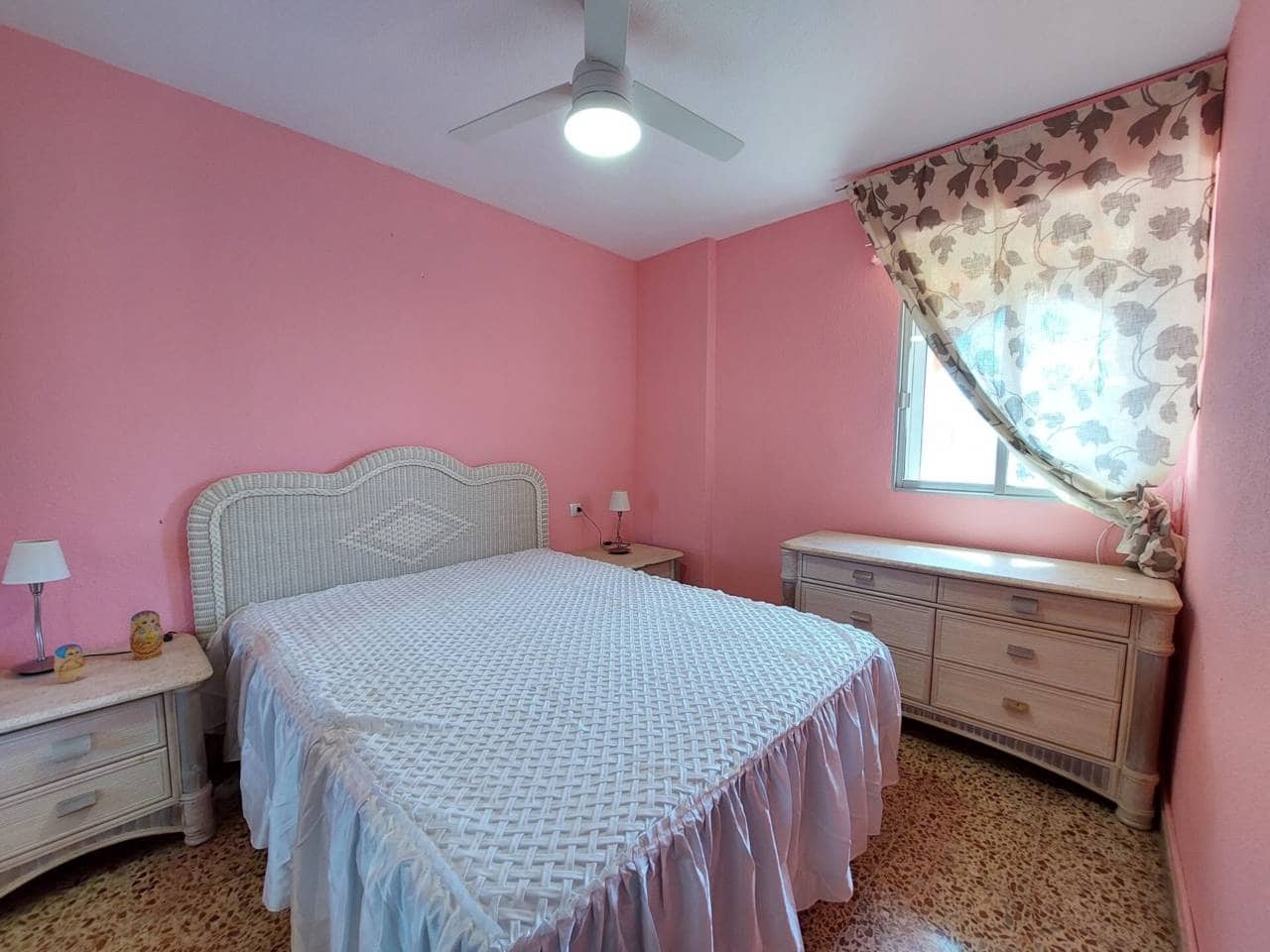 3 bedroom Flat for rent in Alicante / Alacant city with pool garage - € 1,300 (Ref: 9730807)