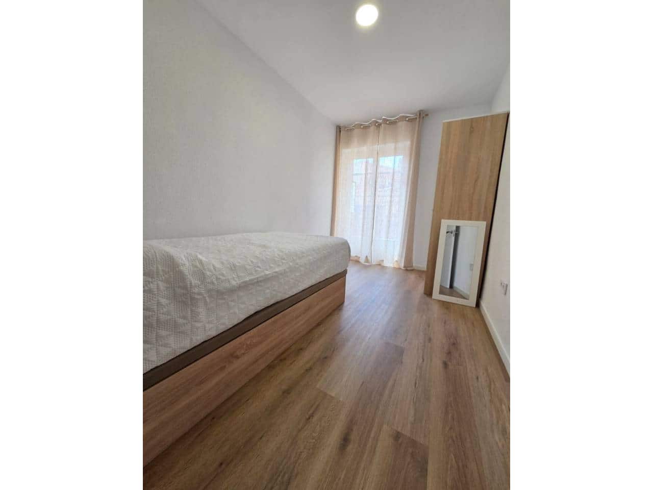 4 sovrum Lägenhet till salu i Alicante stad - 250 000 € (Ref: 9753745)