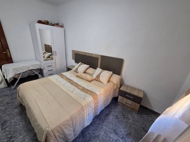 2 slaapkamer Flat te koop in Alicante stad - € 135.000 (Ref: 9771806)