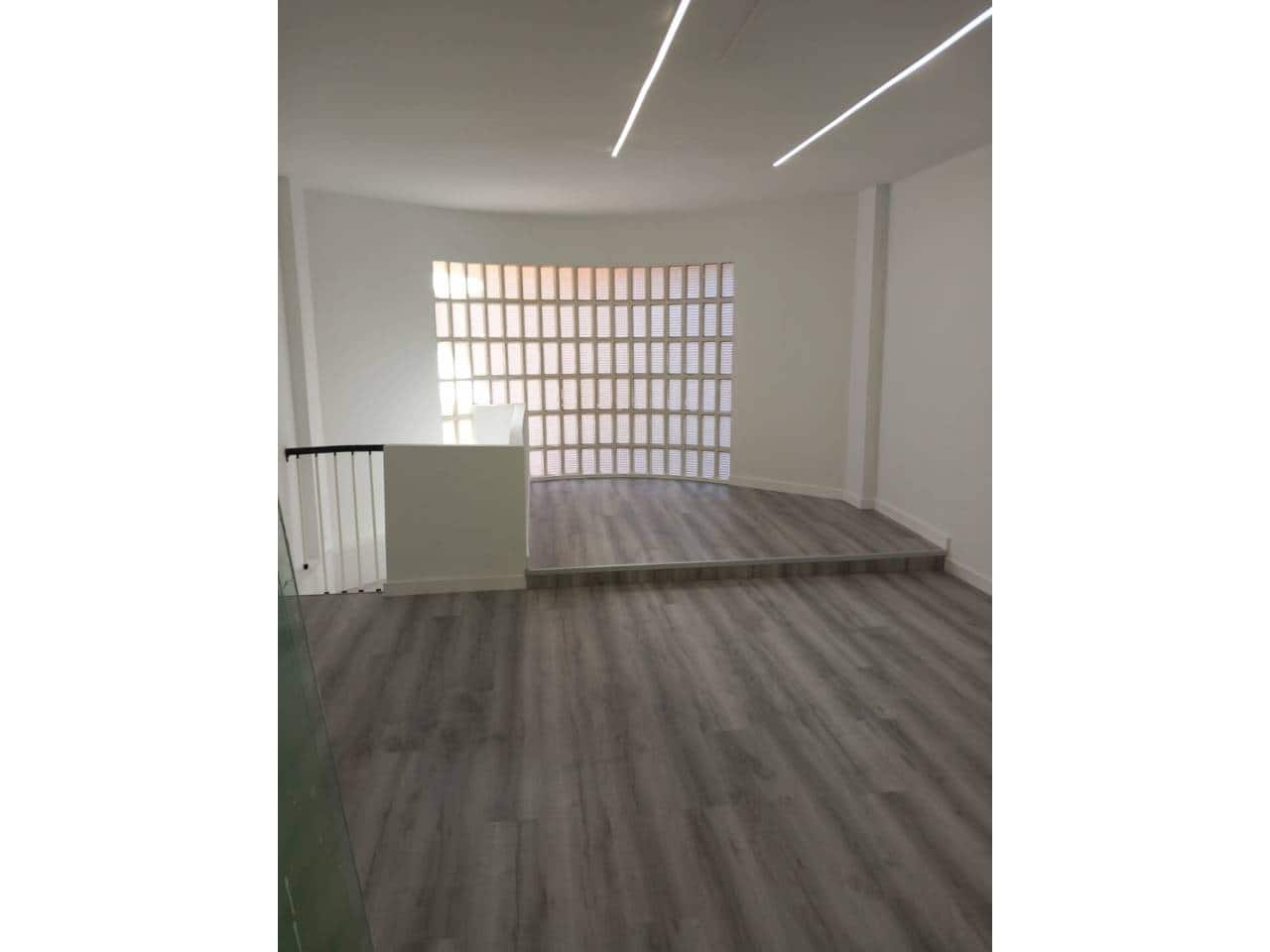 Erhverv til leje i Alicante by - € 800 (Ref: 9793846)