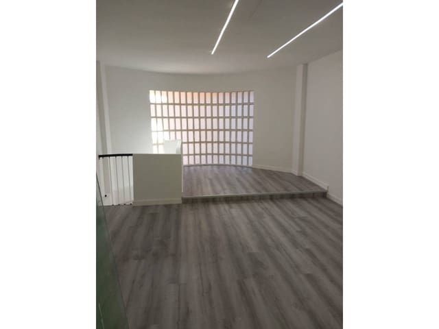 Erhverv til leje i Alicante by - € 800 (Ref: 9793846)