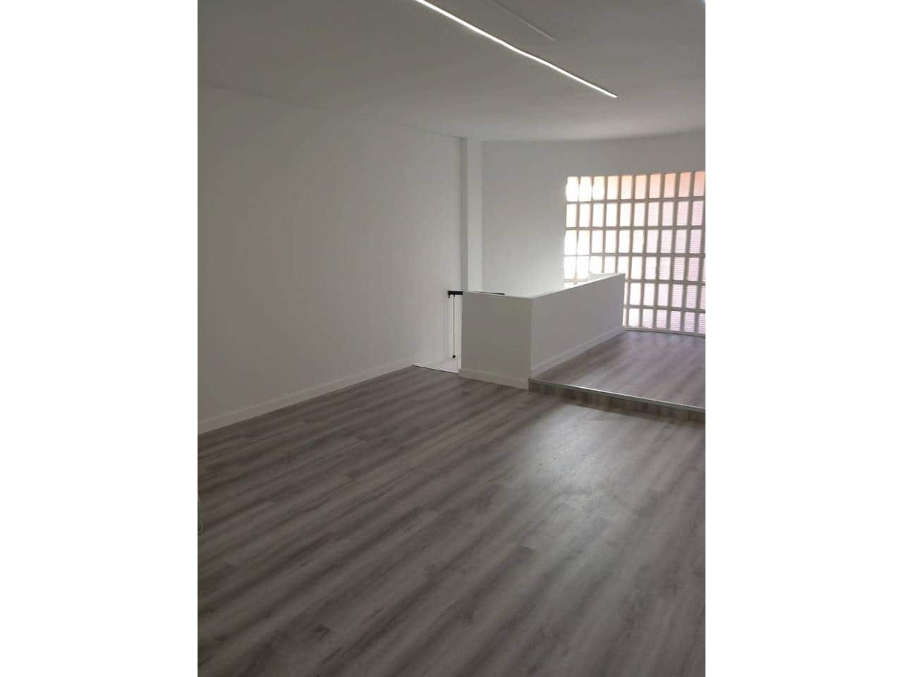 Erhverv til leje i Alicante by - € 800 (Ref: 9793846)