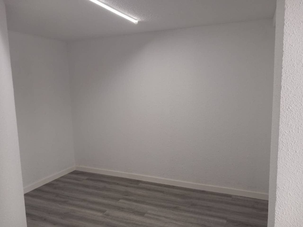 Erhverv til leje i Alicante by - € 800 (Ref: 9793846)