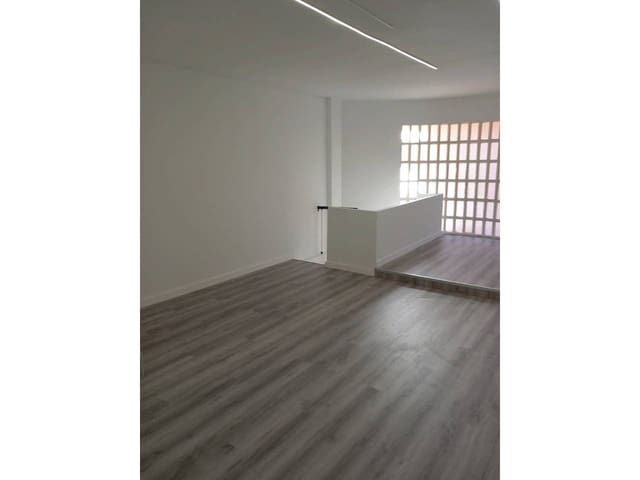 Erhverv til leje i Alicante by - € 800 (Ref: 9793846)