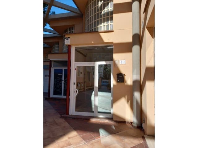 Erhverv til leje i Alicante by - € 800 (Ref: 9793846)