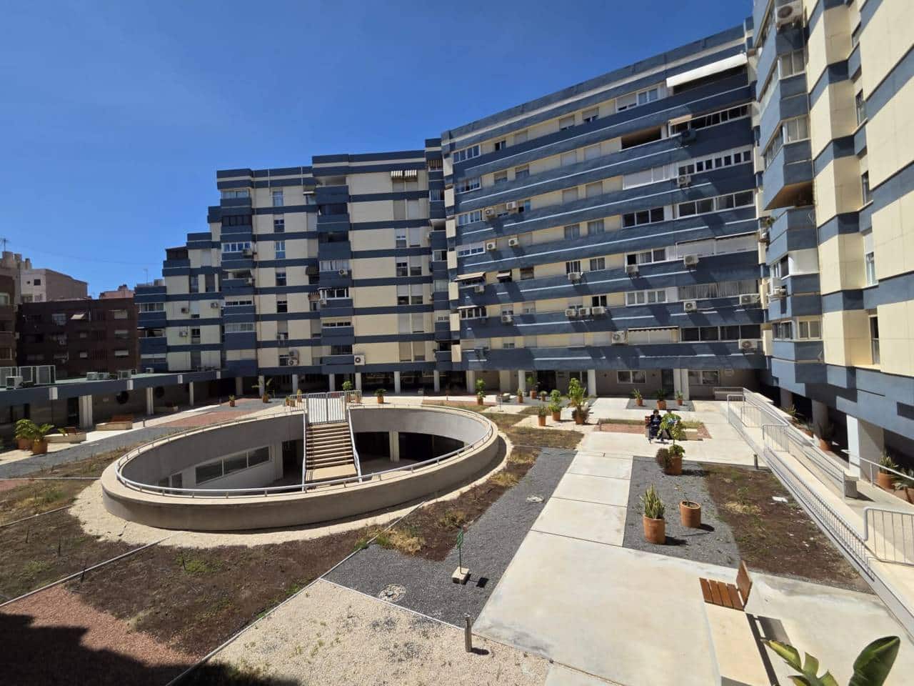 4 slaapkamer Flat te koop in Alicante stad met garage - € 420.000 (Ref: 9793847)