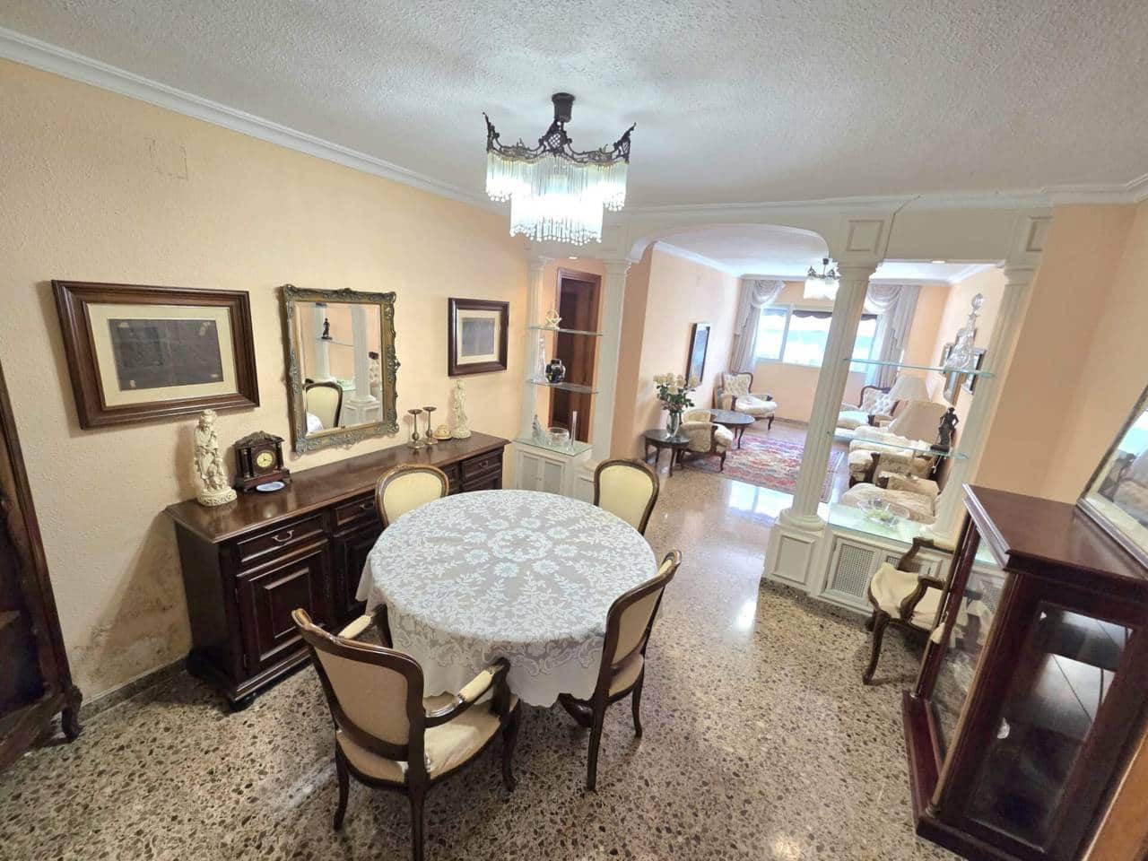 4 slaapkamer Flat te koop in Alicante stad met garage - € 420.000 (Ref: 9793847)