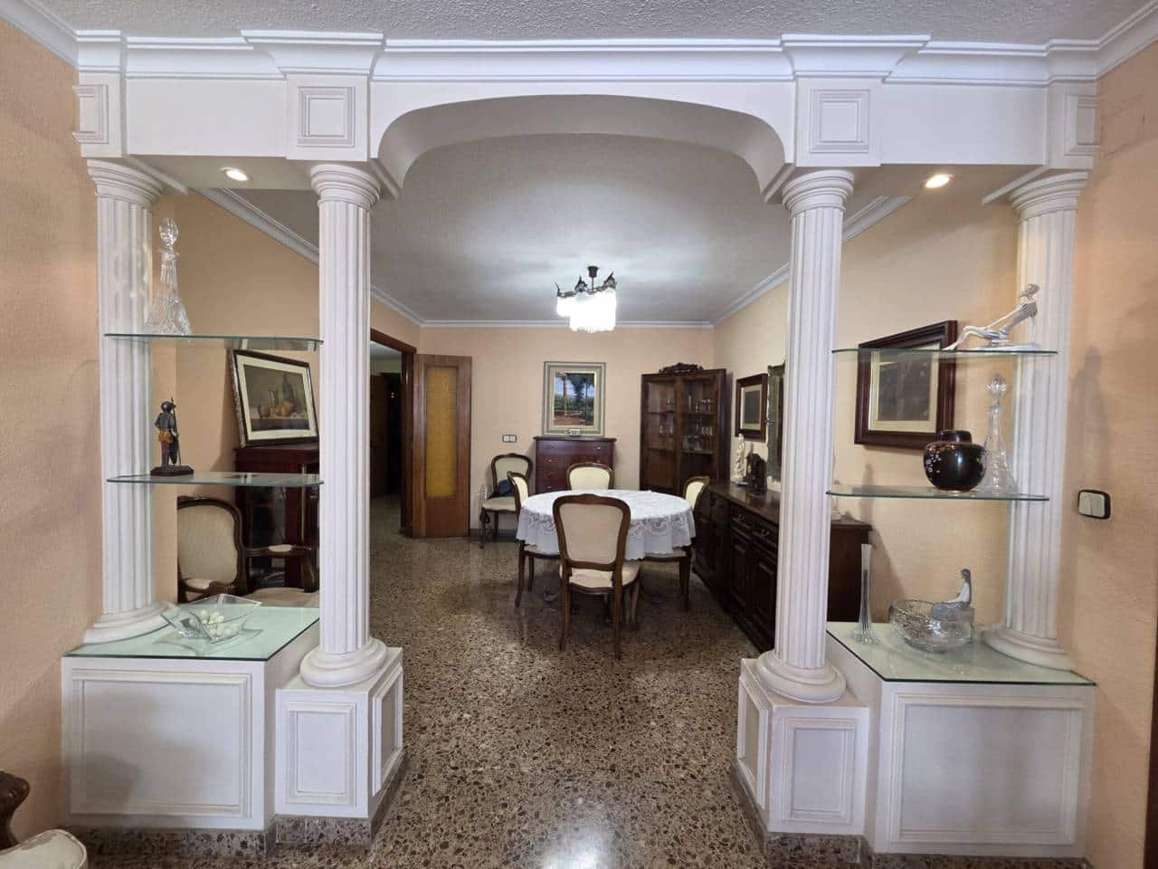 4 slaapkamer Flat te koop in Alicante stad met garage - € 420.000 (Ref: 9793847)