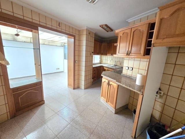 4 slaapkamer Flat te koop in Alicante stad met garage - € 420.000 (Ref: 9793847)