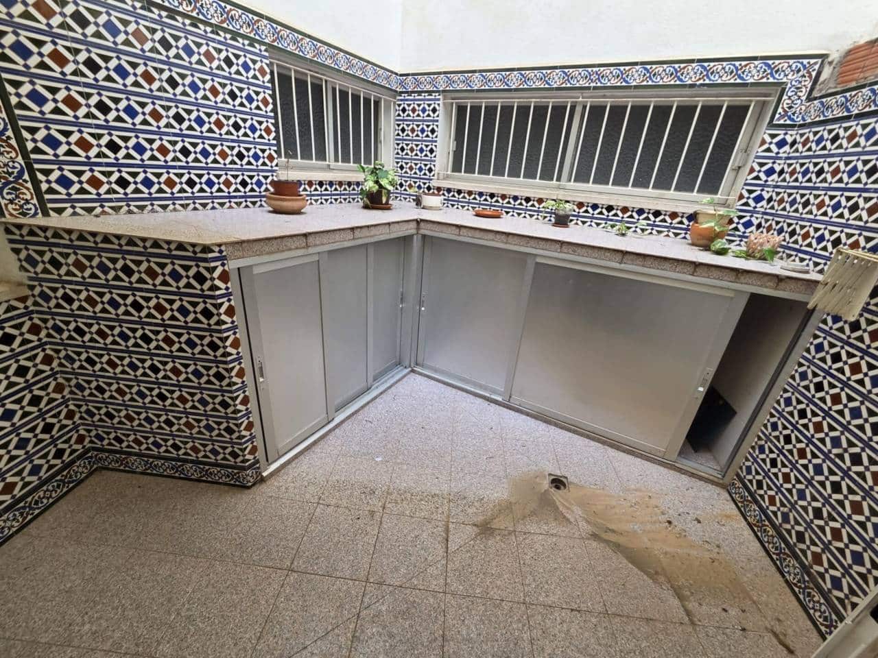 4 slaapkamer Flat te koop in Alicante stad met garage - € 420.000 (Ref: 9793847)