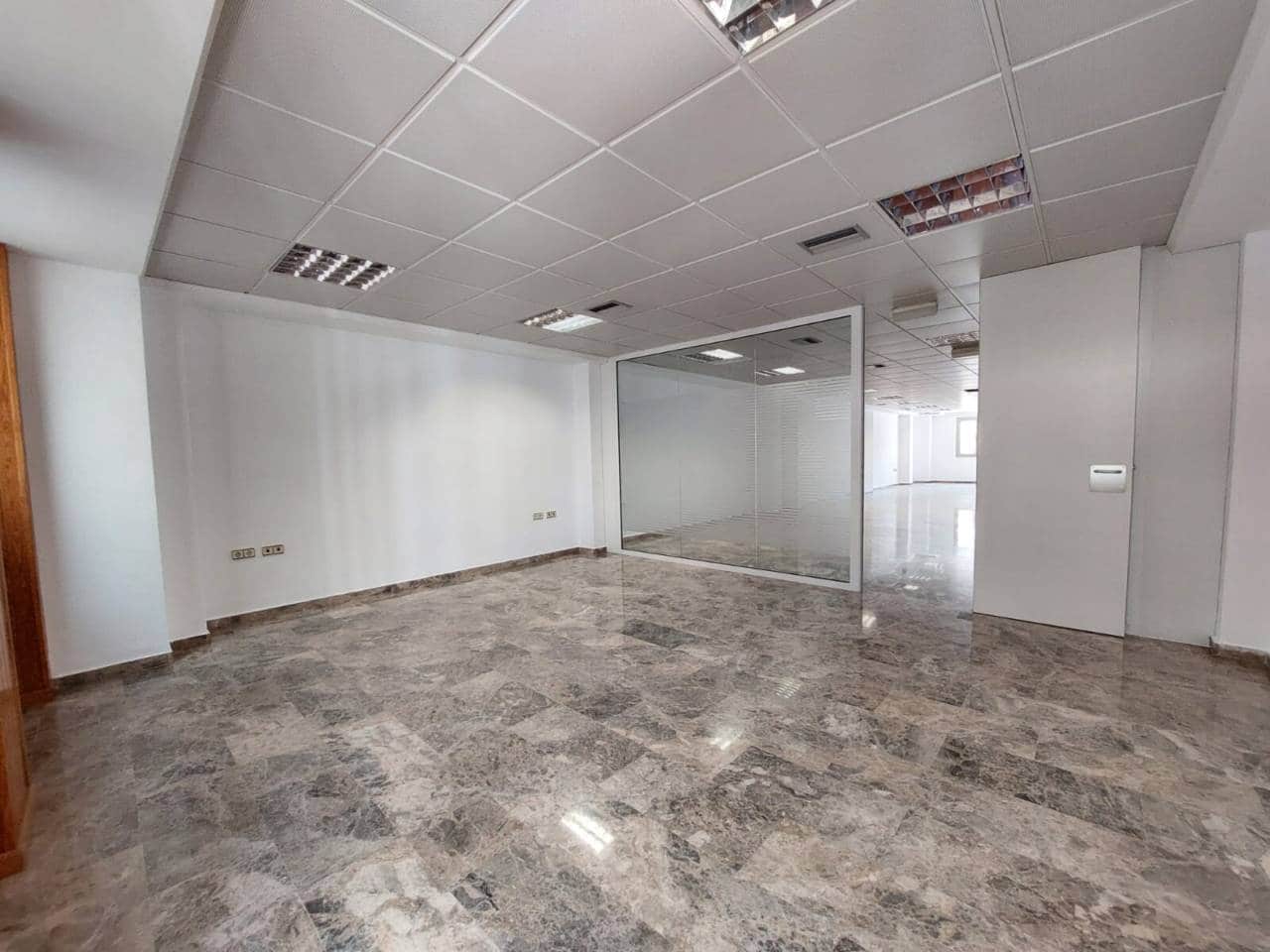2 quarto Escritório para arrendar em Alicante cidade - 1 600 € (Ref: 9833146)