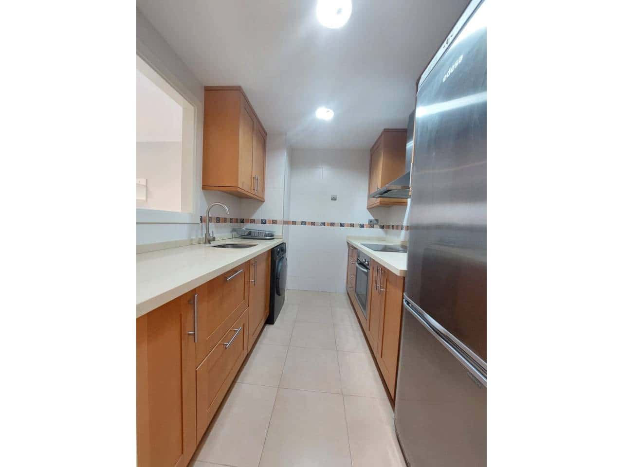 2 slaapkamer Flat te huur in Alicante stad met garage - € 1.000 (Ref: 9835056)