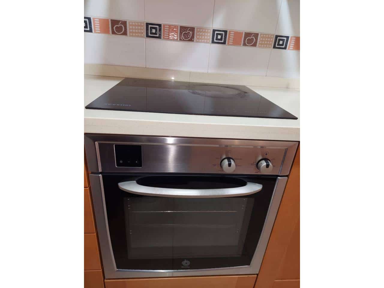 2 slaapkamer Flat te huur in Alicante stad met garage - € 1.000 (Ref: 9835056)