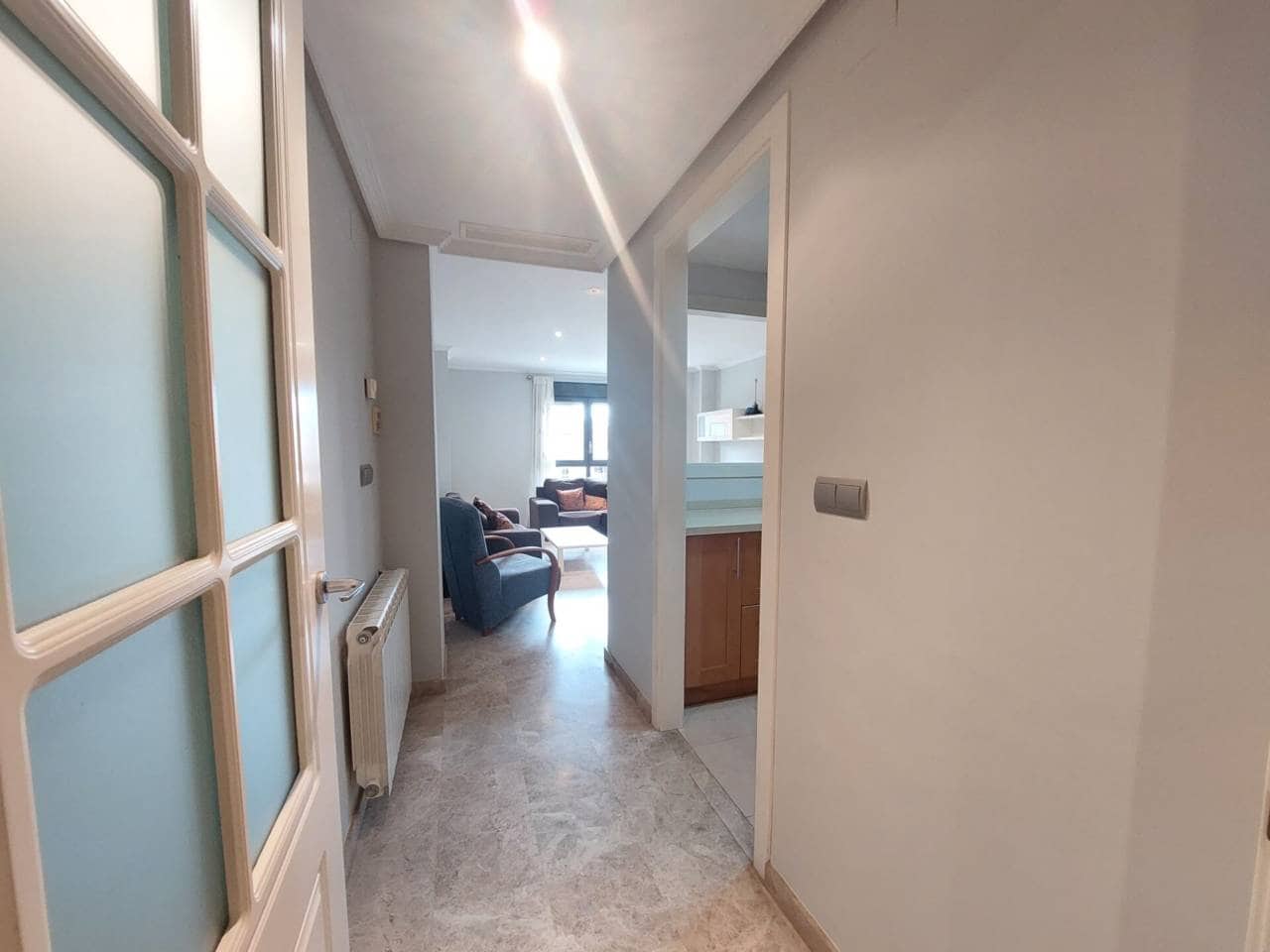 2 slaapkamer Flat te huur in Alicante stad met garage - € 1.000 (Ref: 9835056)