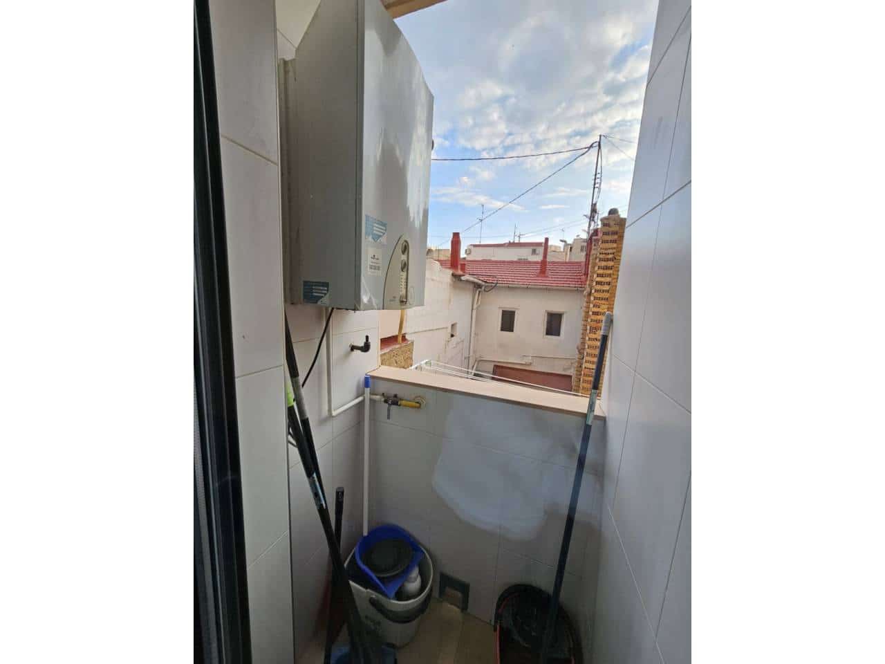 2 slaapkamer Flat te huur in Alicante stad met garage - € 1.000 (Ref: 9835056)