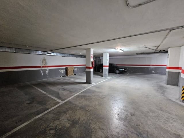 2 slaapkamer Flat te huur in Alicante stad met garage - € 1.000 (Ref: 9835056)