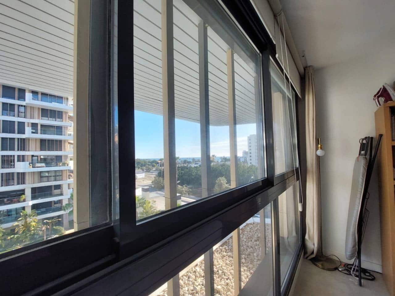 2 soverom Leilighet til salgs i Alicante by med svømmebasseng garasje - € 620 000 (Ref: 9861409)