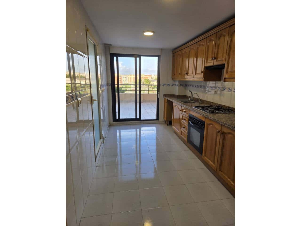 4 Zimmer Wohnung zu vermieten in Alicante / Alacant Stadt mit Pool Garage - 1.500 € (Ref: 9863710)