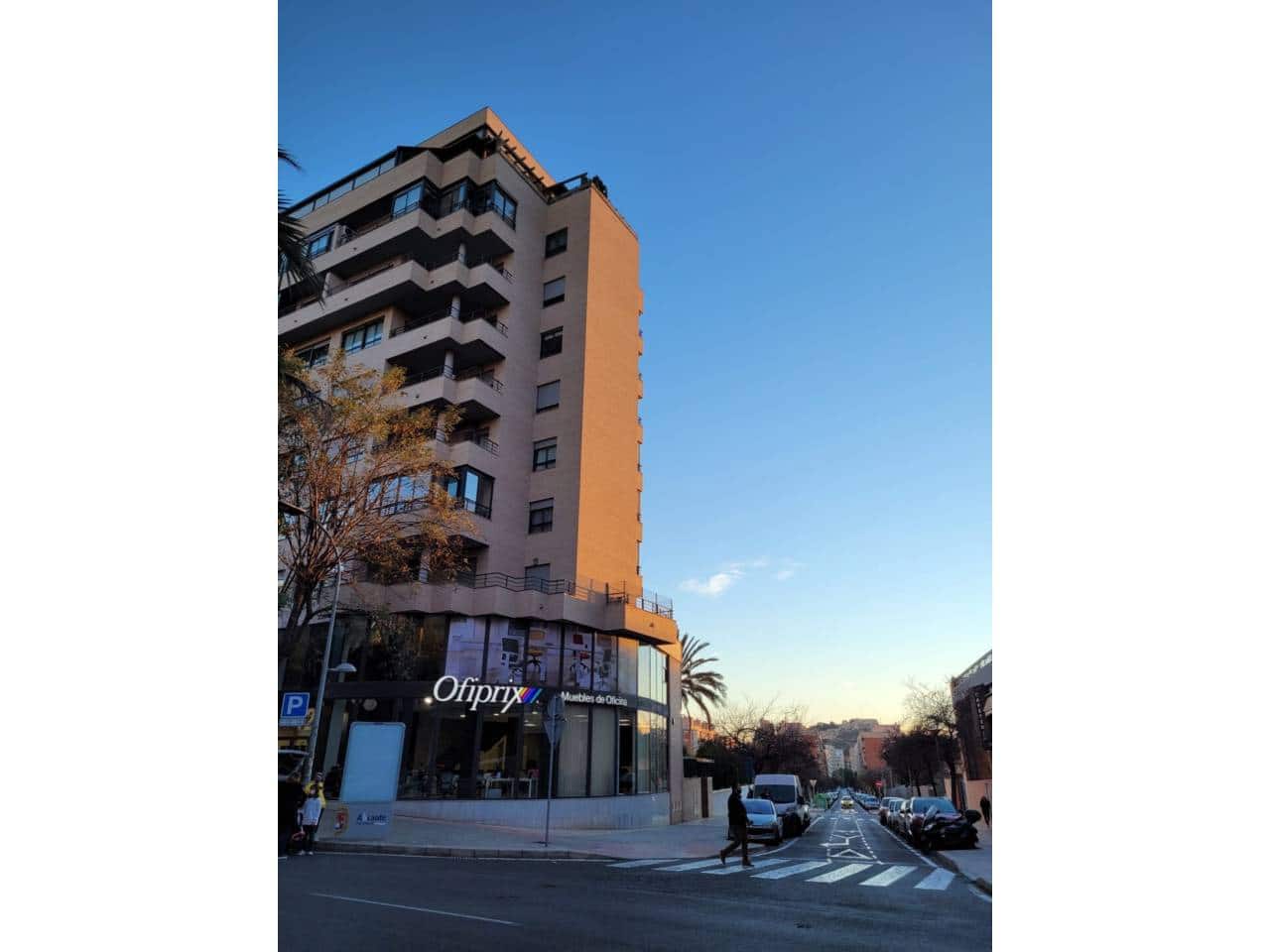 4 Zimmer Wohnung zu vermieten in Alicante / Alacant Stadt mit Pool Garage - 1.500 € (Ref: 9863710)