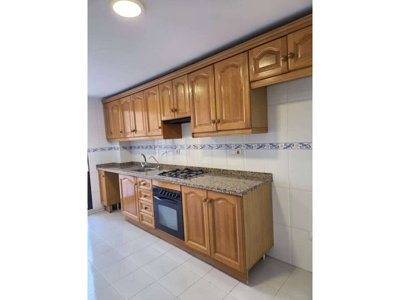 4 Zimmer Wohnung zu vermieten in Alicante / Alacant Stadt mit Pool Garage - 1.500 € (Ref: 9863710)
