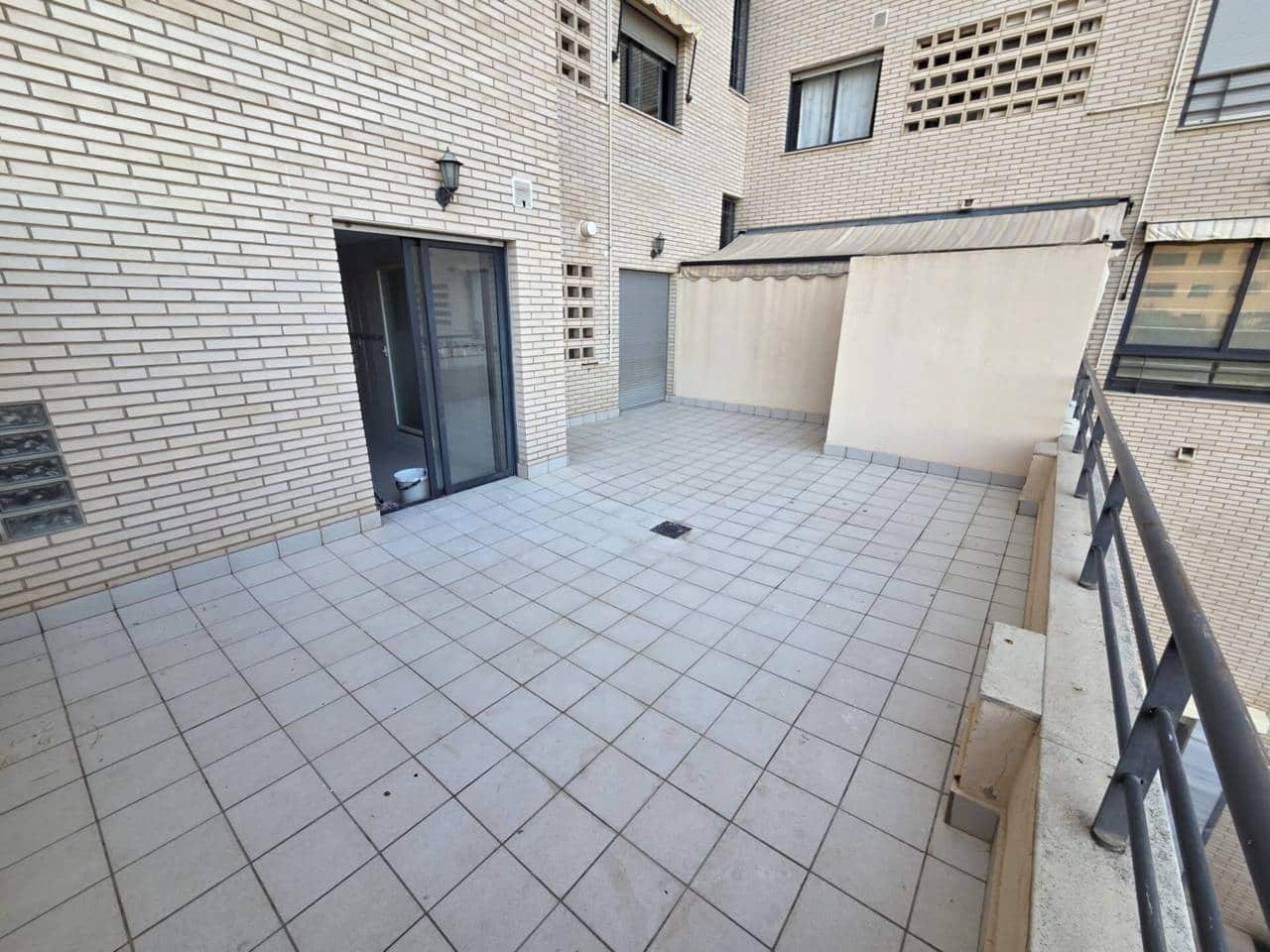 4 Zimmer Wohnung zu vermieten in Alicante / Alacant Stadt mit Pool Garage - 1.500 € (Ref: 9863710)