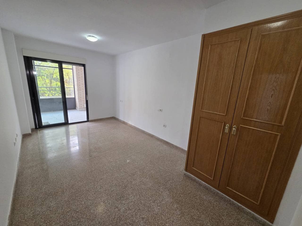 4 Zimmer Wohnung zu vermieten in Alicante / Alacant Stadt mit Pool Garage - 1.500 € (Ref: 9863710)