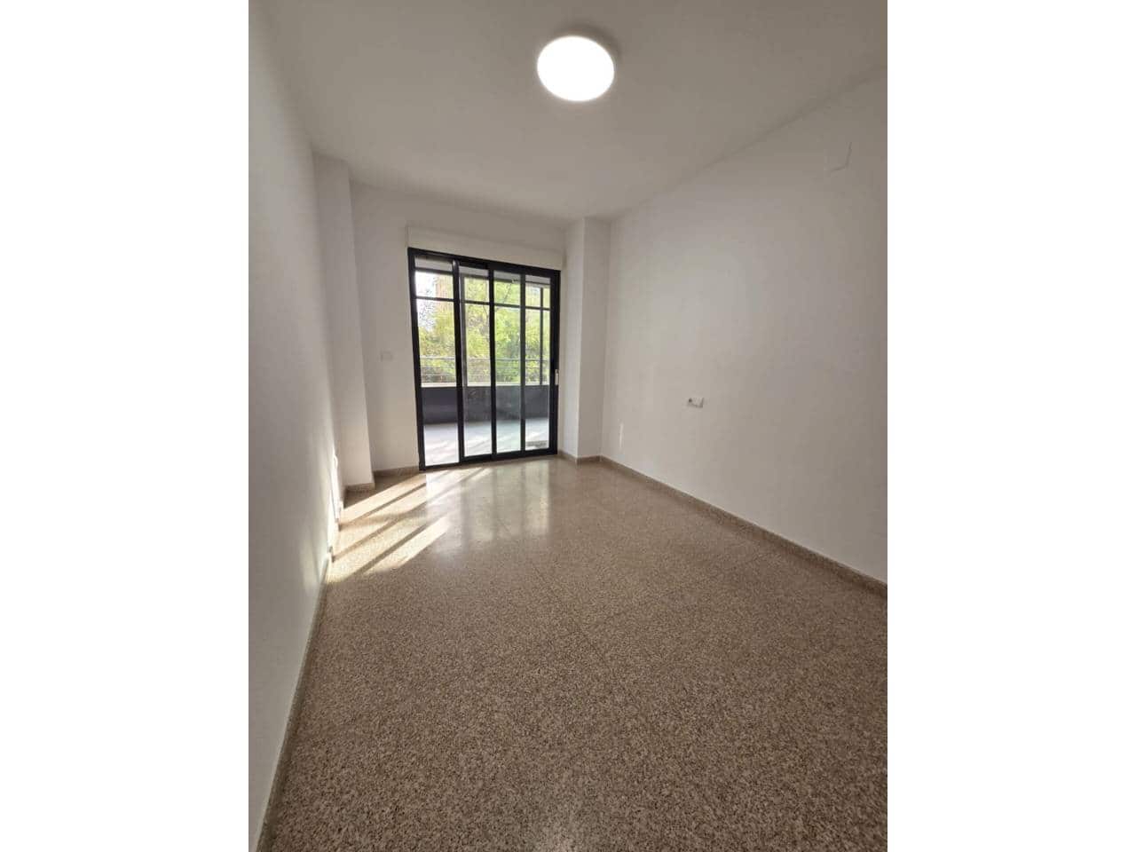4 Zimmer Wohnung zu vermieten in Alicante / Alacant Stadt mit Pool Garage - 1.500 € (Ref: 9863710)