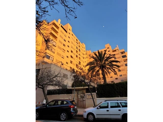 Appartement de 4 chambres à louer à Alicante ville avec piscine garage - 1 500 € (Ref: 9863710)