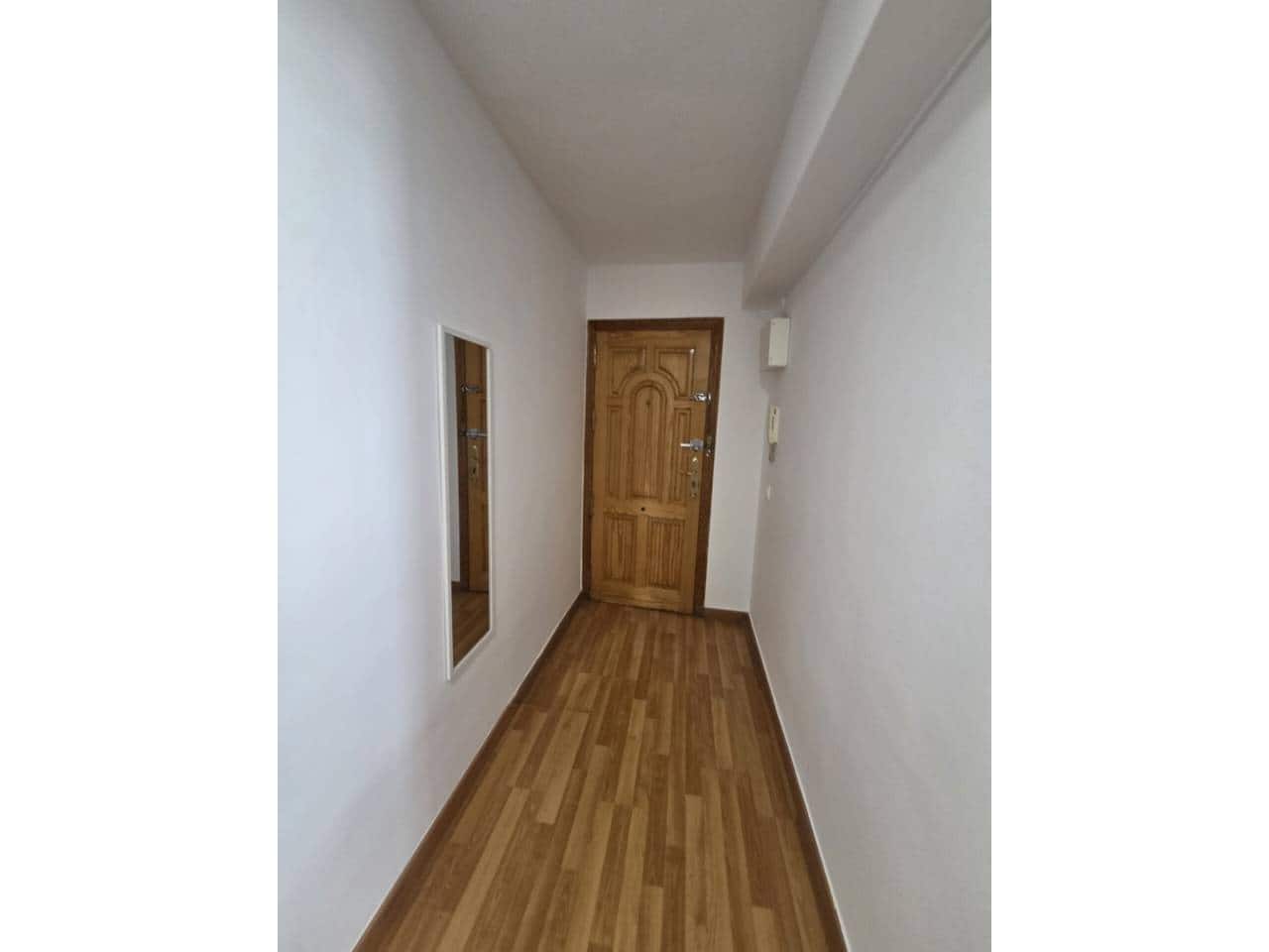 2 bedroom Apartment for rent in Alicante / Alacant city - € 900 (Ref: 9871658)