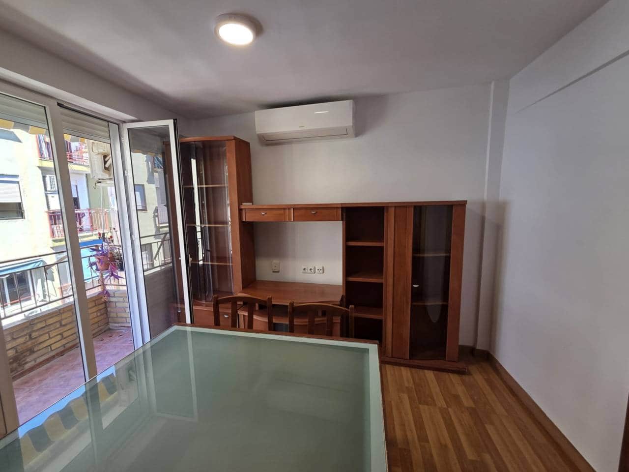 2 bedroom Apartment for rent in Alicante / Alacant city - € 900 (Ref: 9871658)