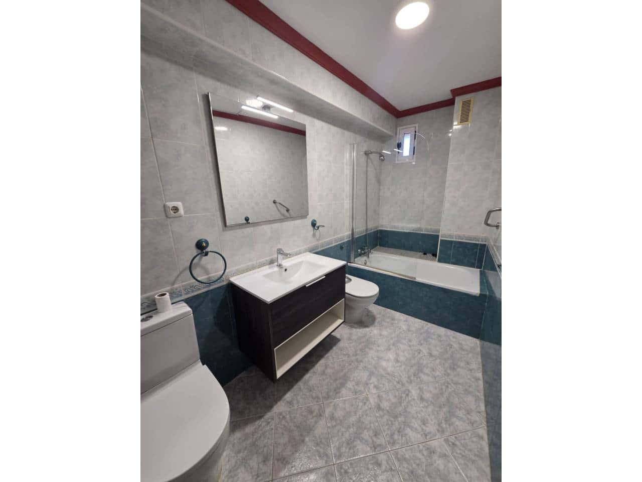 2 bedroom Apartment for rent in Alicante / Alacant city - € 900 (Ref: 9871658)